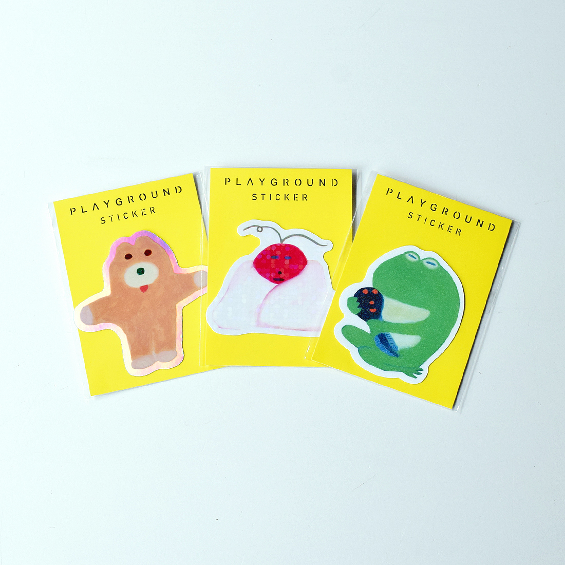 PLAYGROUNDステッカー B